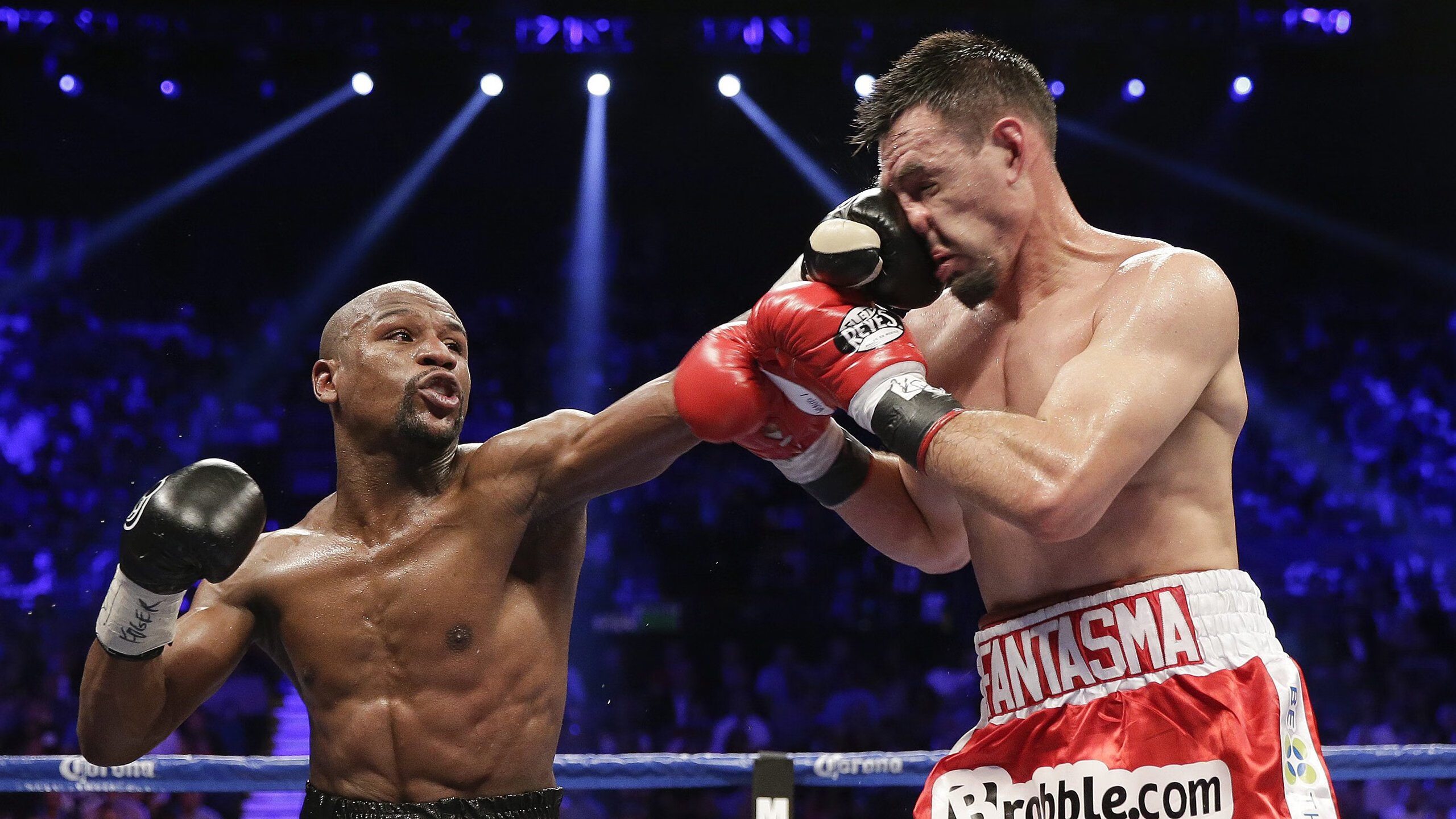 姆巴佩爆发引领法国晋级，乌拉圭坚韧淘汰赛过关南非